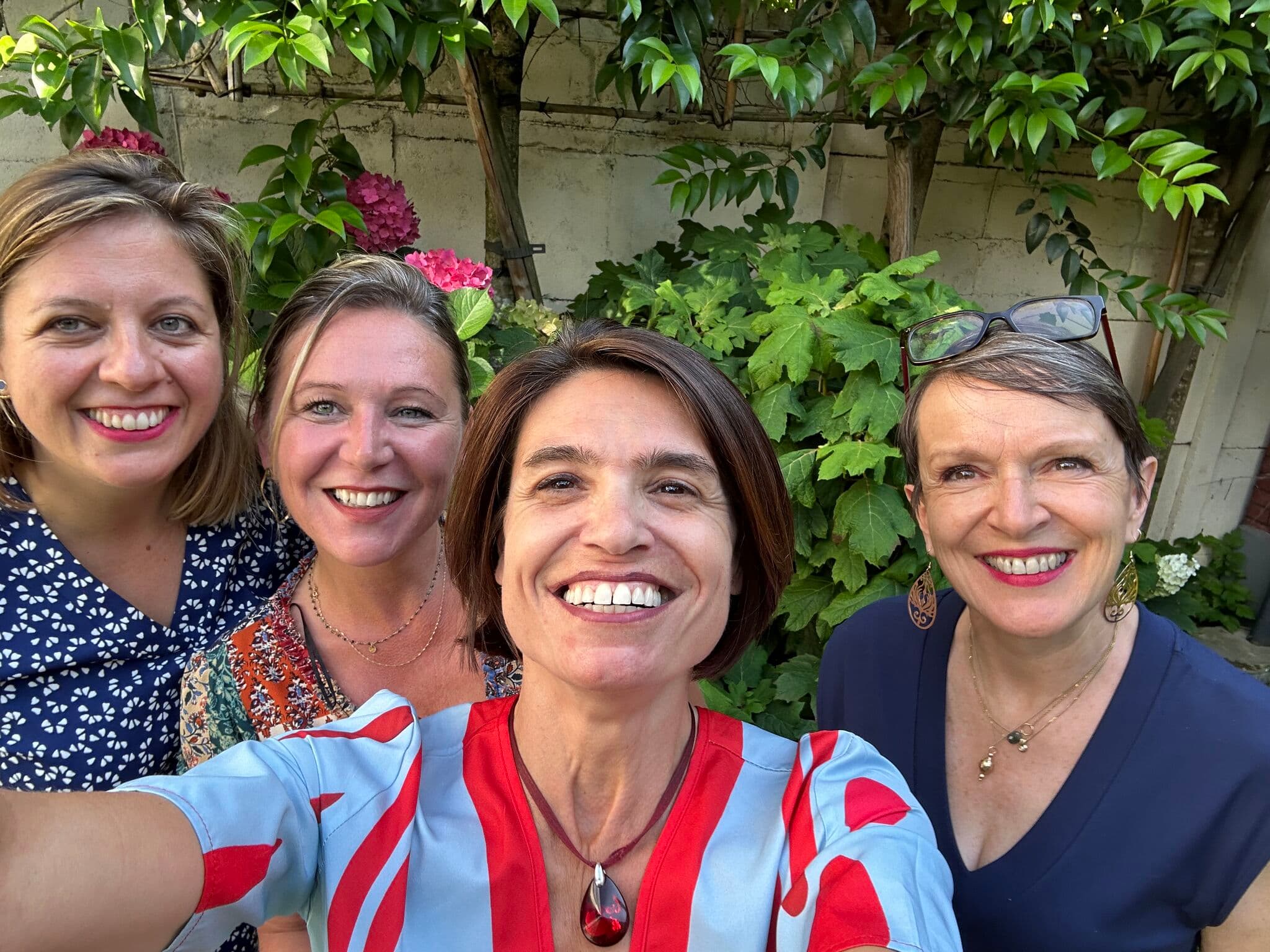 Participantes du programme AILES avec Maud de Pontlevoye
